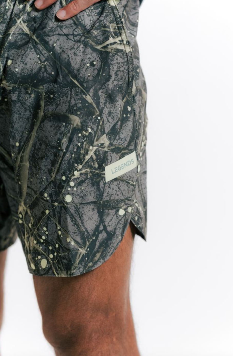 Luka Short Saltwater Taupe